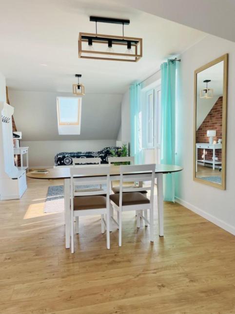 Zakatek Solny Apartment Bochnia Bagian luar foto